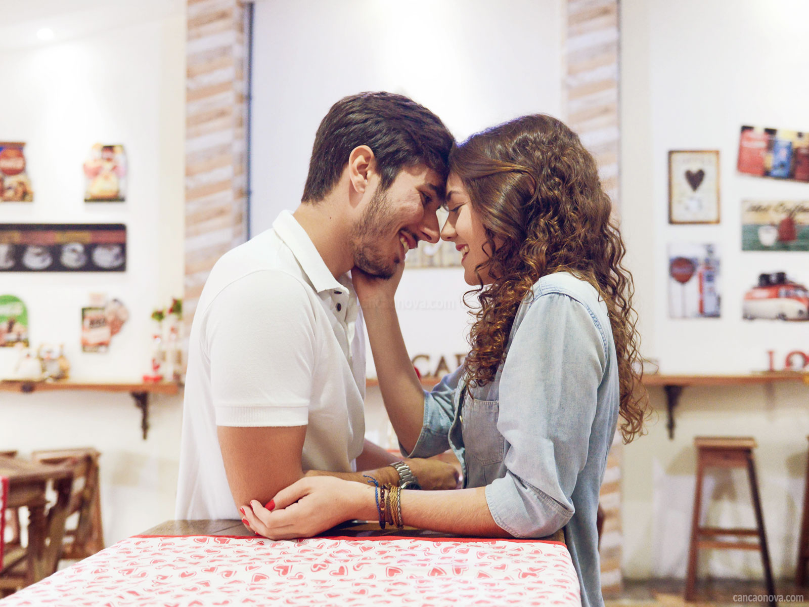 Amor E Paixão São Sentimentos Diferentes Ou A Mesma Coisa 