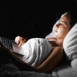 -Pornografia-feminina-e-a-insatisfação-de-mulheres-casadas-