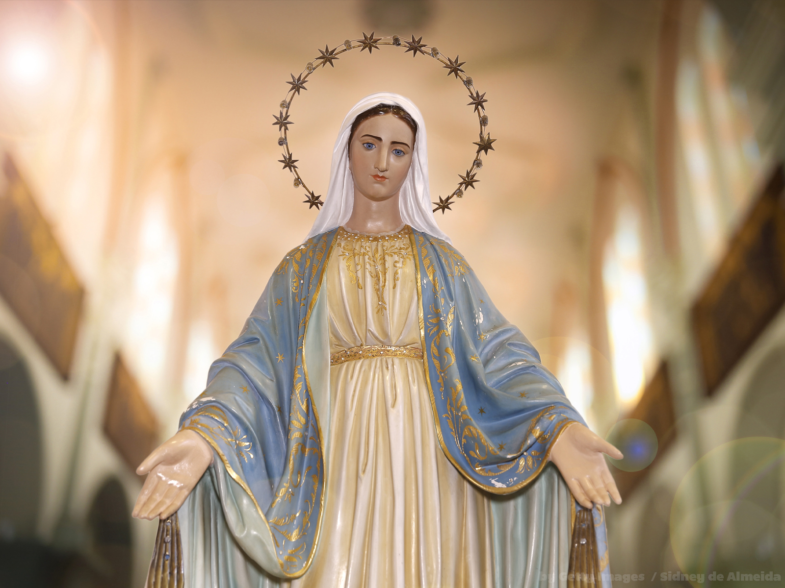 Você sabe qual é o papel da Virgem Maria na Igreja