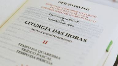Descubra o que é a Liturgia das Horas e o seu significado
