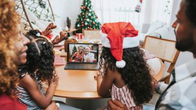 Natal virtual: como aproveitar as festas sem perder a essência?