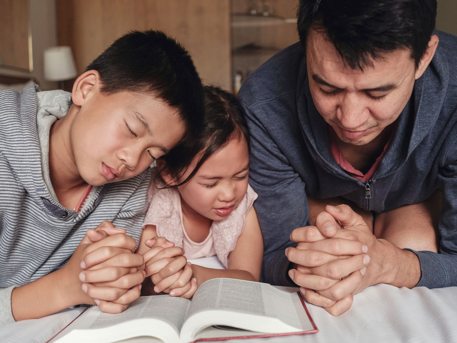 Um modo de orar por filhos adotivos