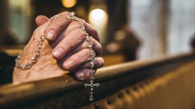 Como fazer uma oração de renúncia e purificação?