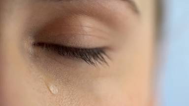 Qual é o significado cristão das lágrimas na Bíblia?