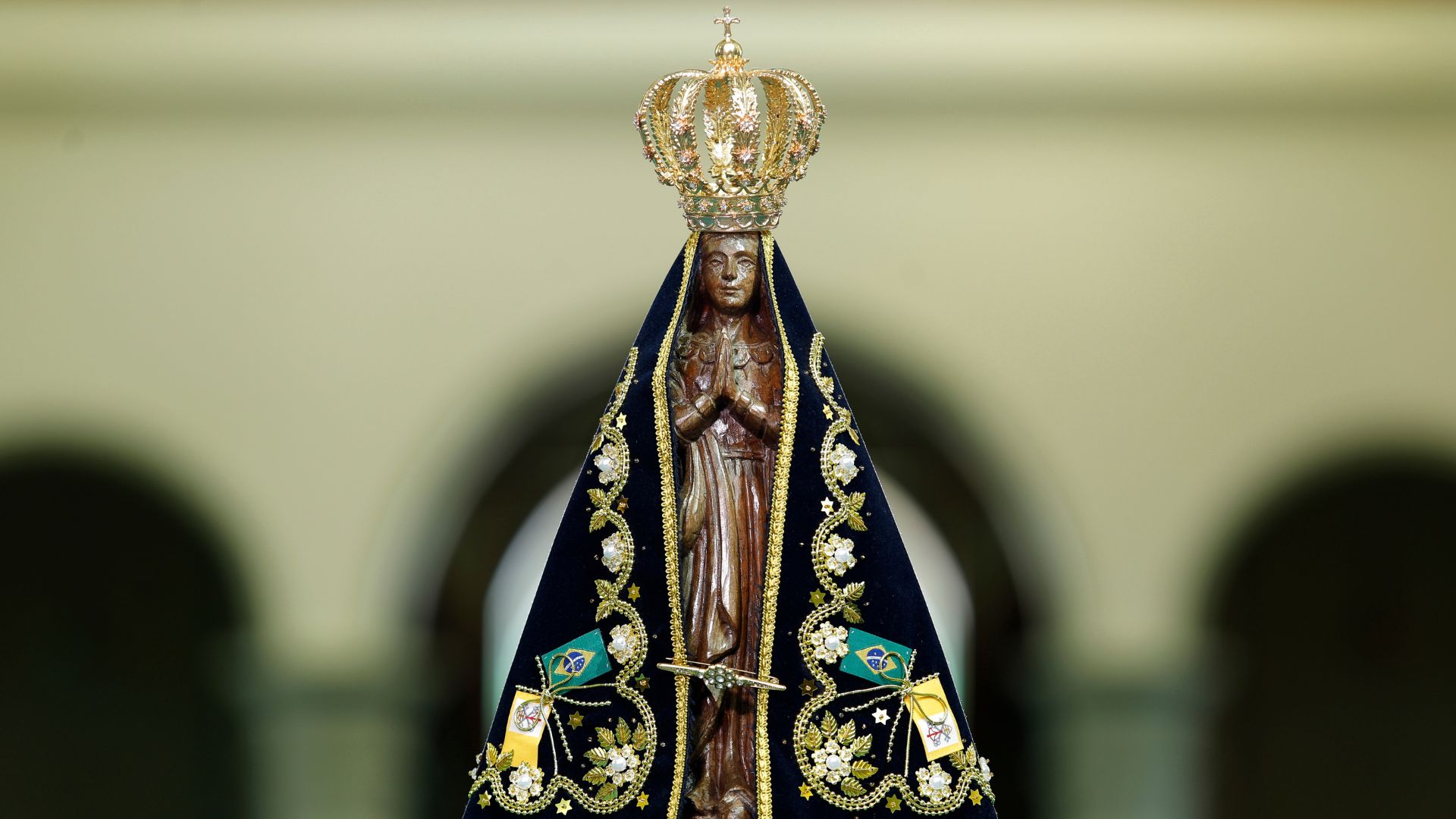Nossa Senhora Aparecida A Luz Da Hist ria Do Brasil Forma o