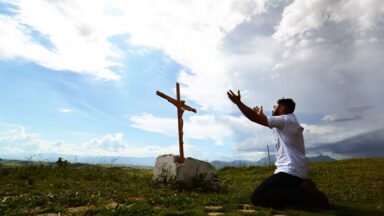 Da morte à vida : Cristo ressuscitou!