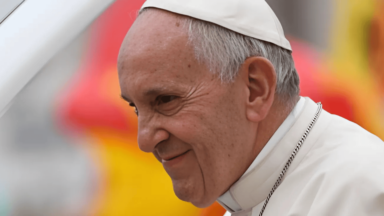 Papa Francisco: sua resiliência diante da dor e do sofrimento