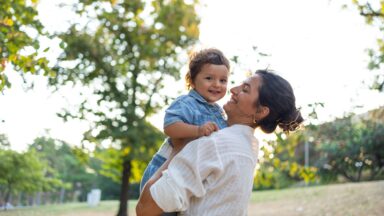 Mãe e Companheira, a vocação original da mulher