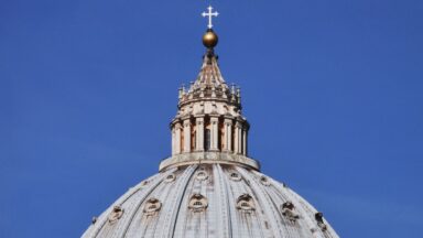 Existe uma escola de santos?