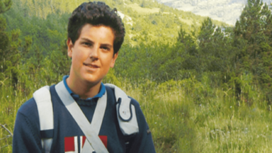 Um jovem normal com um segredo extraordinário