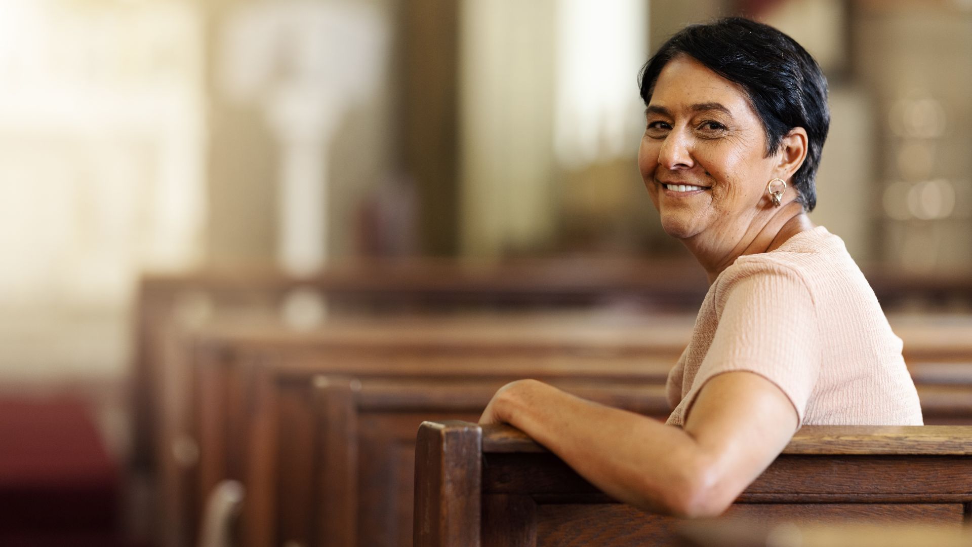 Os frutos do Espírito Santo surge como o resultado do cultivo do caráter do Espírito Santo em um coração. Gálatas 5,22-23 descreve a aparência desse...