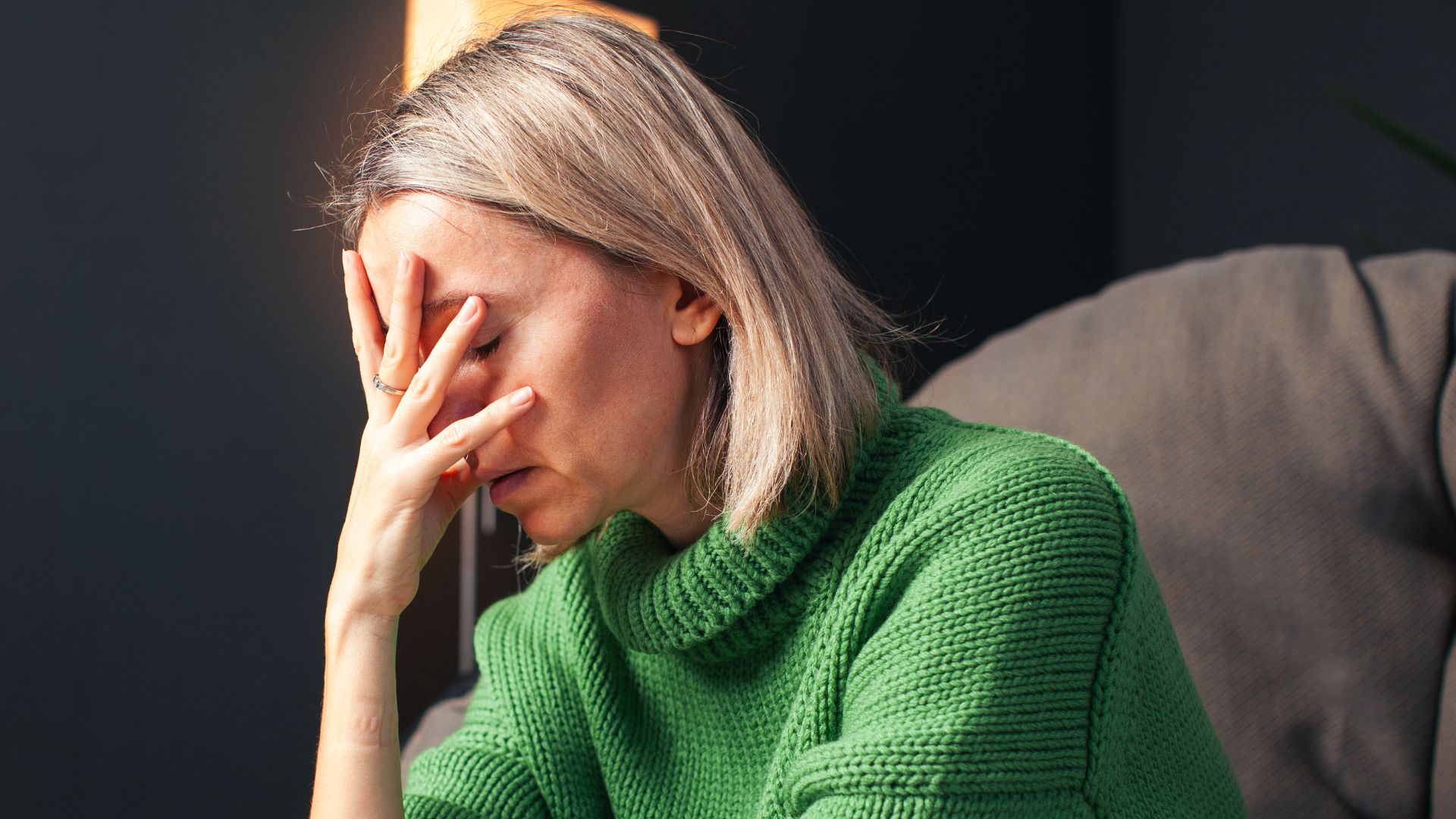 Com o tempo, muitos familiares e cuidadores começam a sentir um cansaço que não se resolve com uma boa noite de sono. É a fadiga da empatia: um estado em...