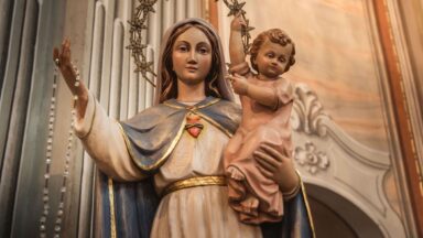 Maria, Mãe de misericórdia: o rosto materno da ternura de Deus