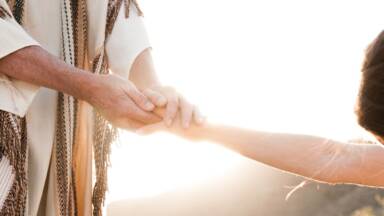 O toque de fé que transforma a vida e cura a alma