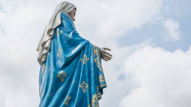 A caridade ardente de Maria como modelo de vida