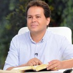 Seja o consolo das pessoas pela graça do Espírito Santo