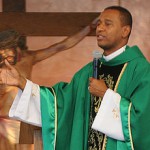 Canção Nova recebe a Comunidade Bethânia em encontro de oração