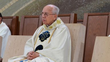 Ele vai voltar, com glória, poder e majestade