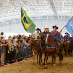 “Canção Nova Sertaneja” valoriza cultura do homem do campo com cavalgada, música típica e oração