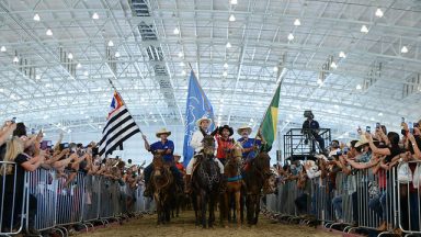 Canção Nova comemora Dia dos Pais com Cavalgada e Kairós Sertanejo