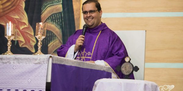 Homilia Padre Renato - Kairós Jesus vencedor das batalhas