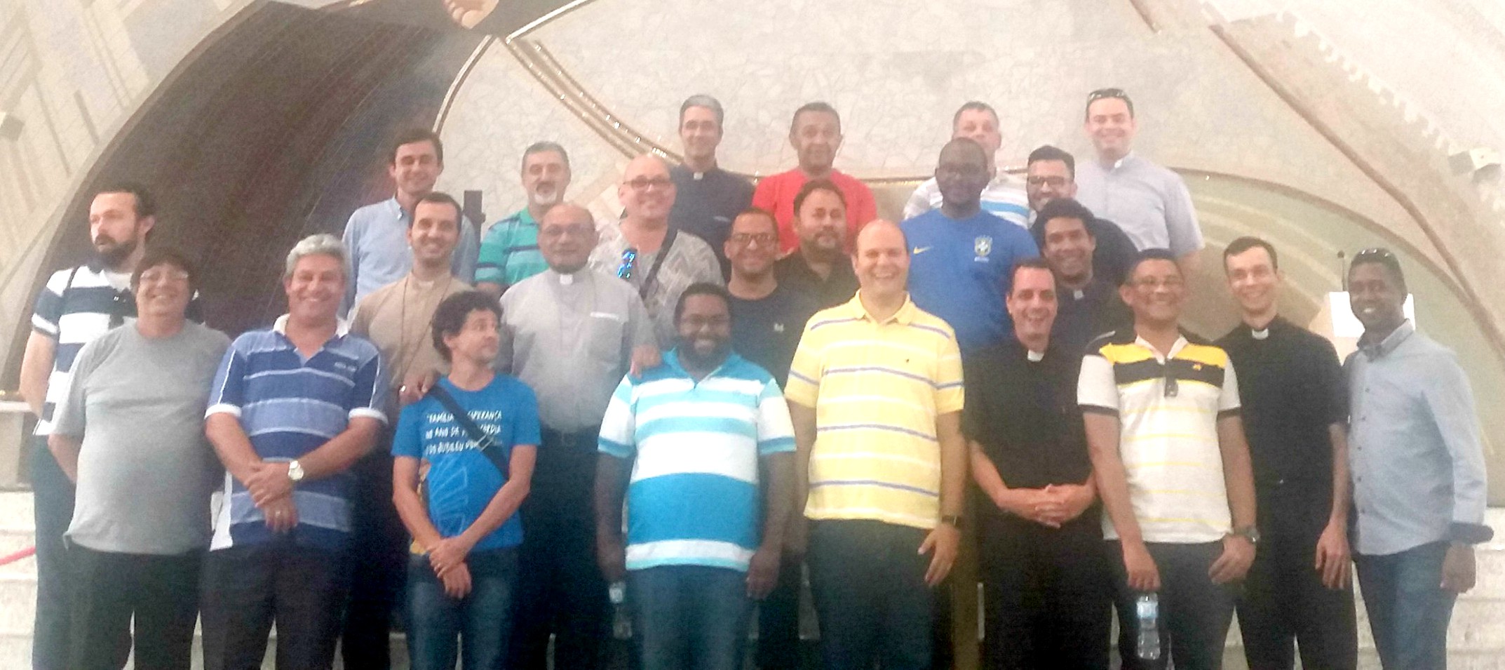 Bispo e sacerdotes de Tocantins no Santuário