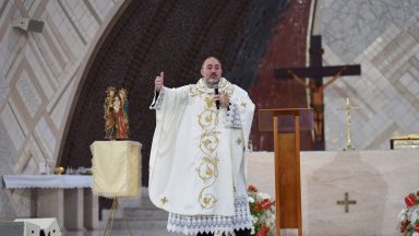 Não esmoreça, confie no Senhor | Padre Bruno Costa