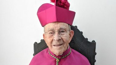Bispo que auxiliou na fundação da Canção Nova completa 100 anos