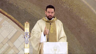 Santa Missa - Padre Adriano Zandoná  (18/04/2020)