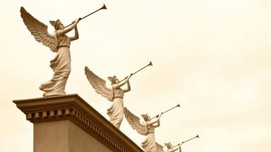 A hierarquia dos anjos e o modo da adoração no Céu