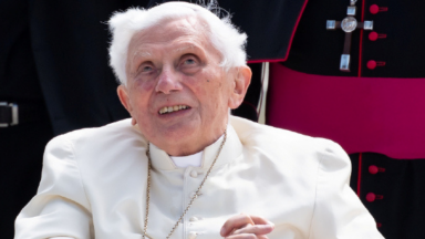 Papa emérito Bento XVI completa 70 anos de sacerdócio