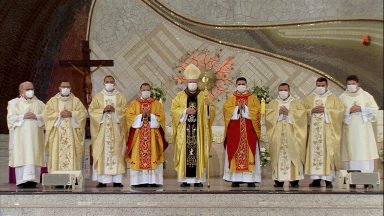 Santa Missa de Ordenação Sacerdotal/Diácono Leonardo Ribeiro, Diácono Ricardo Rodolfo 19/06/2021