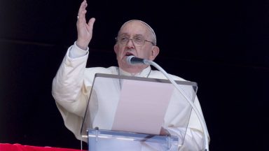 Papa convida a compartilhar a mais bela notícia: o encontro com Jesus