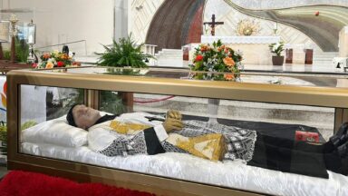 Santuário do Pai das Misericórdia recebeu relíquias de São Vicente de Paulo