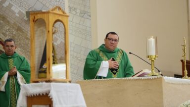 Imagem peregrina de Nossa Senhora Aparecida se despede do Santuário