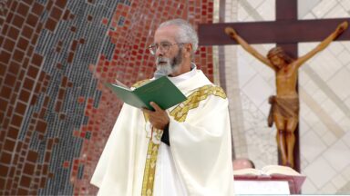 Não sejais rebeldes diz o Senhor - Padre Vagner Baia (13/08/2024)