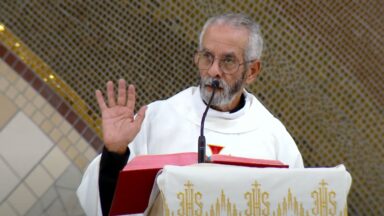 Convertei-vos para que vossos pecados sejam perdoados! - Padre Vagner Baia - 24/04/2025