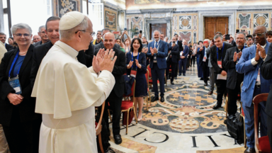 Leão XIV: carismas levam ao encontro com Cristo e à edificação da Igreja