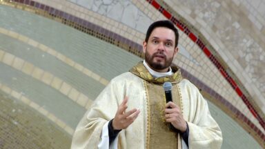 Homilia da Santa Missa das Famílias - Padre Adriano Zandoná - 04/08/2025