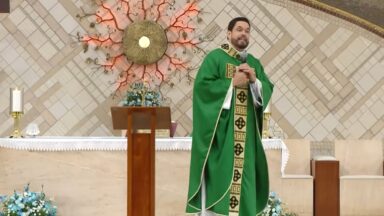 Homilia da Santa Missa pelas Famiílias - Padre Adriano Zandoná (09/02/2026)