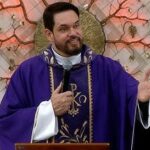 Jesus nos chama a viver a misericórdia de Deus no Evangelho de Lucas 6,36-38