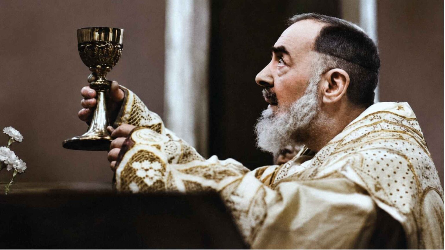 Padre-Pio-exemplo-de-sacerdote-para-nossos-tempos-1536x864.jpg