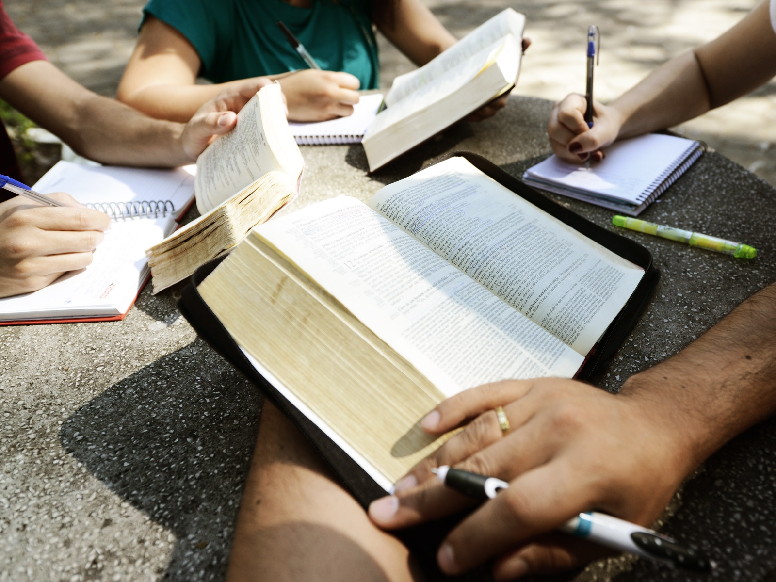 Cultive-seu-relacionamento-com-Deus.jpg