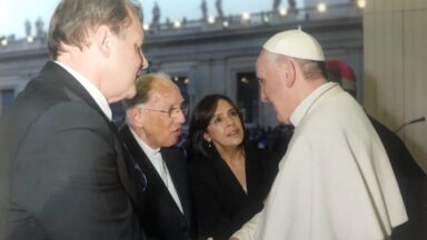 Rezem por mim: a lembrança de um Papa humilde