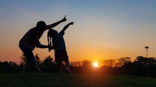 Vinde, caminhemos à luz do Senhor