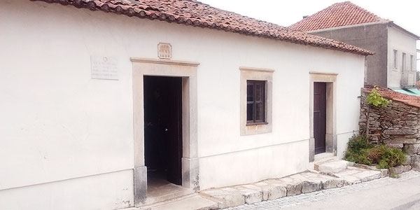 Conheça a casa dos pastorinhos Jacinta e Francisco (2)