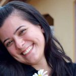 Carla pede a intercessão de Nossa Senhora e sobrevive a acidente de carro