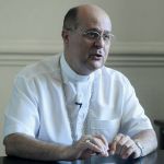 Dom Darci Nicioli comenta a venerao a Nossa Senhora