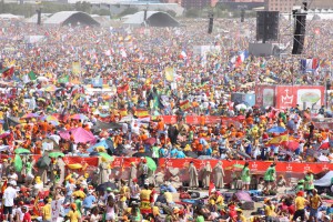 muitagente_destrave Aeroporto Cuatro Vientos lotado de jovens