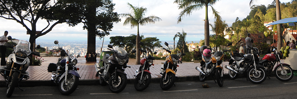 foto2 motos na praça do papa cruz jmj bh